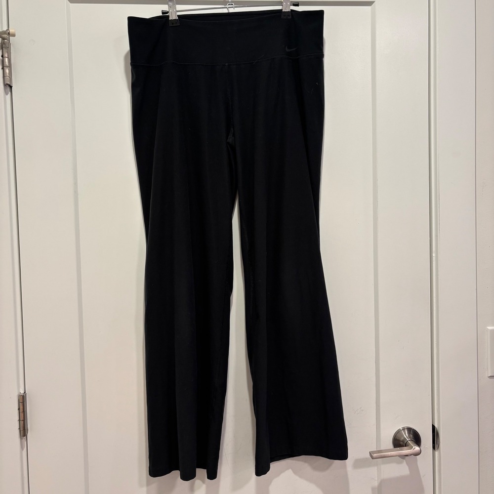 Nike Dri-FIT Legendary Pants Black Wide Leg Athletic Trousers Large